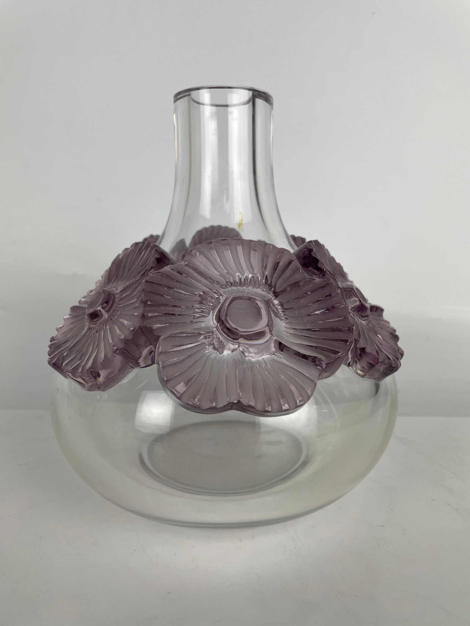 LALIQUE VASE (1 of 1)