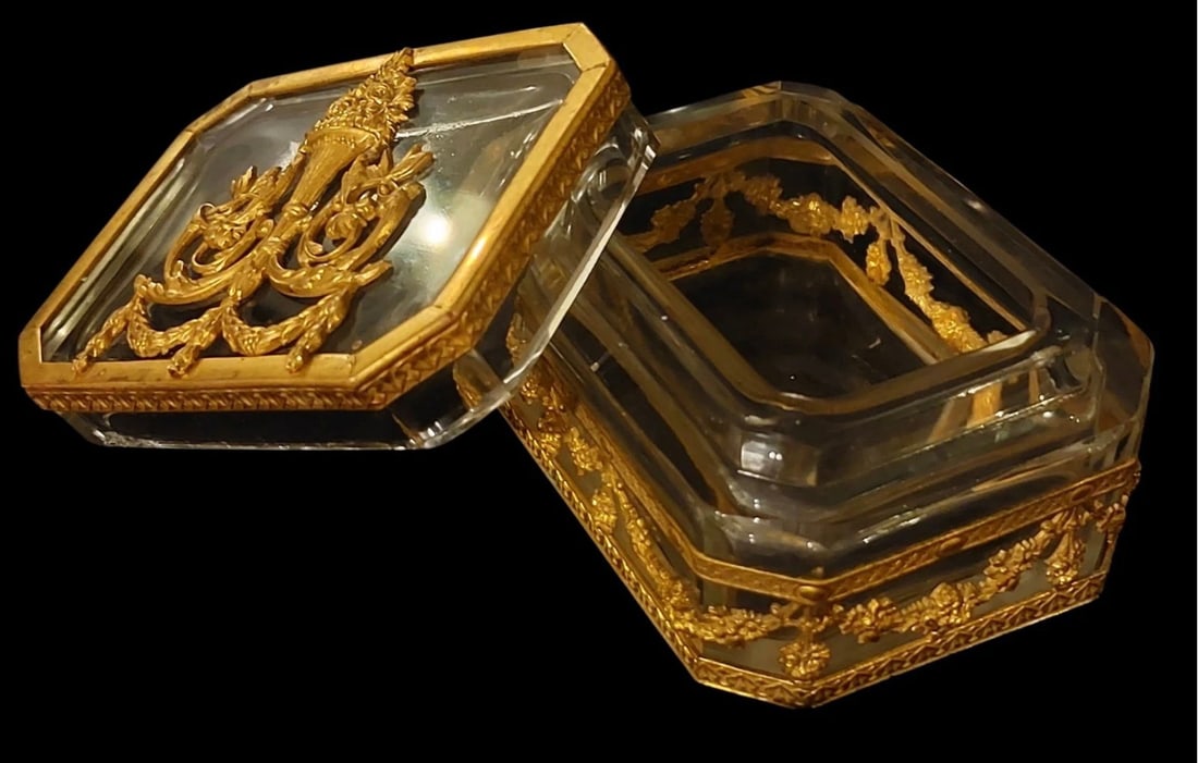 ORMOLU MOUNTED BACCARAT CRYSTAL BOX (1 of 4)