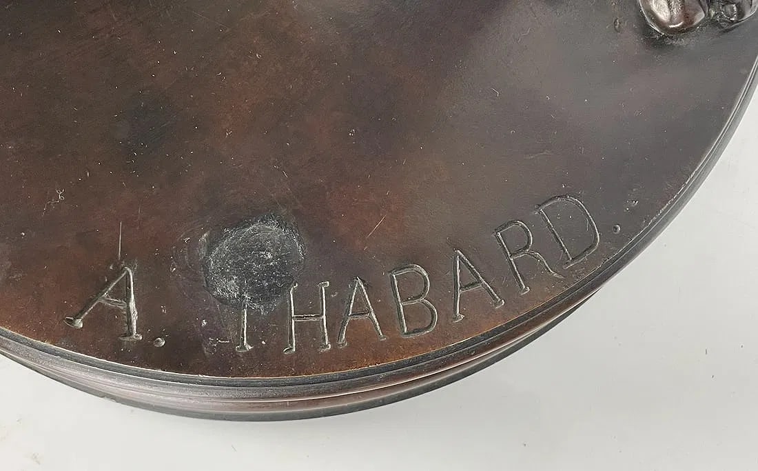 A LARGE BRONZE SCULPTURE - 4