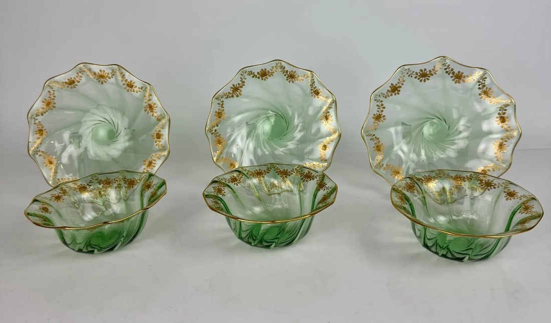 SET OF 3 GILT AND ENAMELLED MOSER FINGER BOWLS & PLATES: Circa 1900. Plates 7 inches d. All in excellent condition. Estimate $500-600