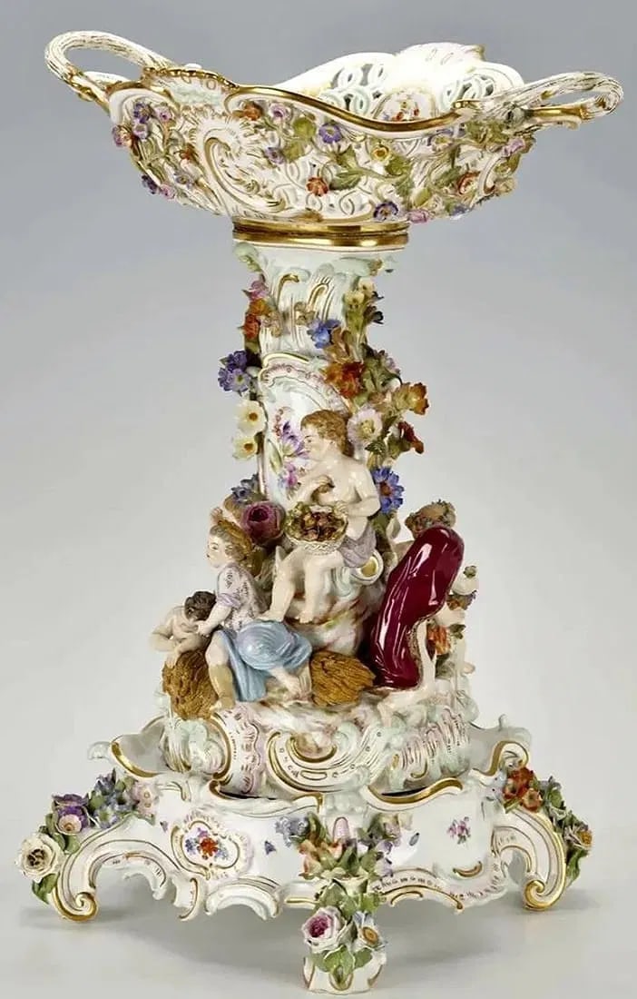A LARGE 19TH C. FIGURAL CENTREPIECE AND BASE - 2