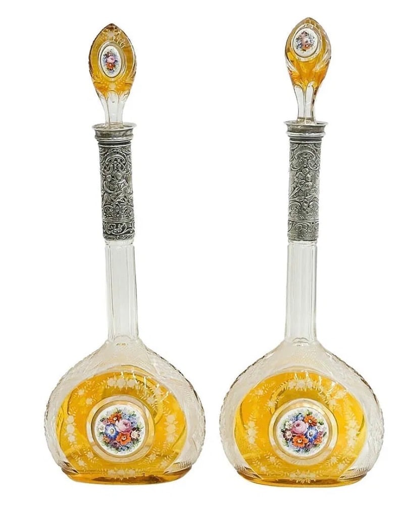 A LARGE PAIR OF GERMAN SILVER AND MOSER LIQUOR BOTTLES (1 of 4)