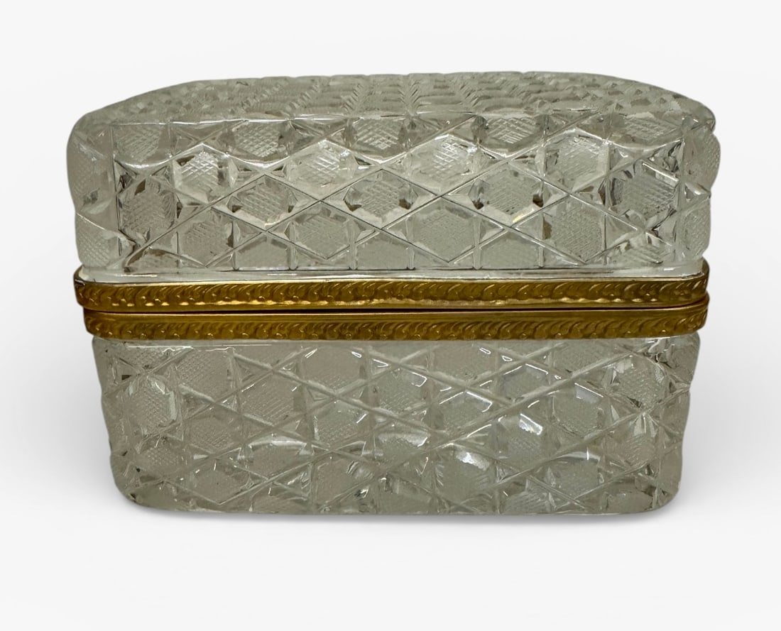 A MAGNIFICENT ORMOLU MOUNTED BACCARAT CRYSTAL BOX (1 of 4)