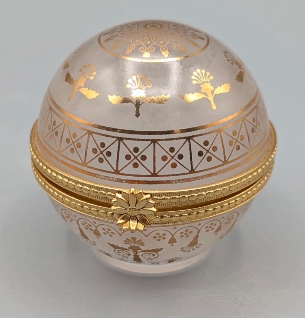 GILT DOME SHAPED BOX
