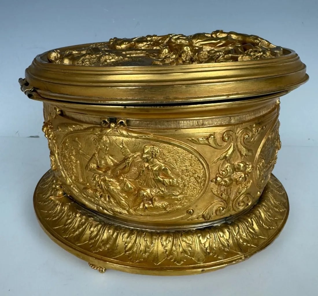 19TH C. ORMOLU JEWELLERY BOX - 4