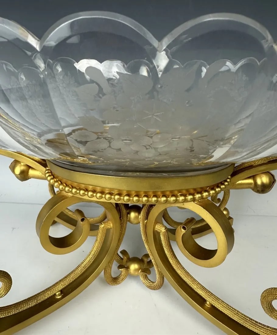 A LARGE ORMOLU AND ETCHED BACCARAT CENTREPIECE - 3