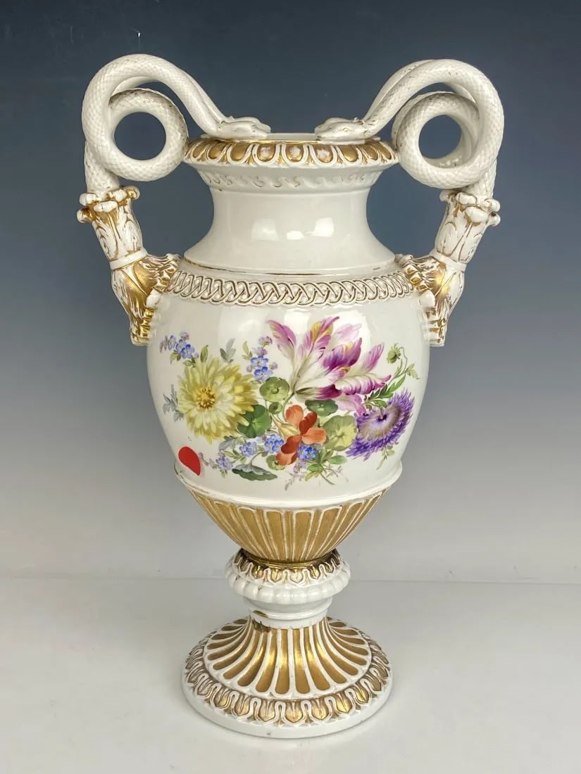 A LARGE ANTIQUE MEISSEN VASE: Circa 1900. Measures 9.5 inches tall. In overall good antique condition. Minor loss of gold.Estimate $800-1.000