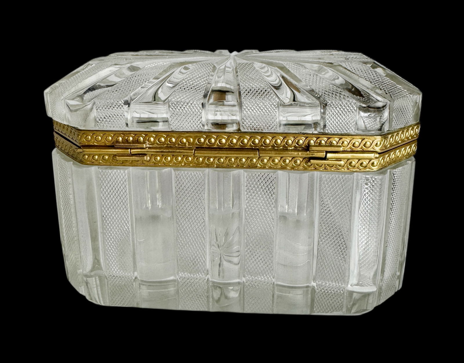 LARGE ORMOLU MOUNTED BACCARAT BOX - 3