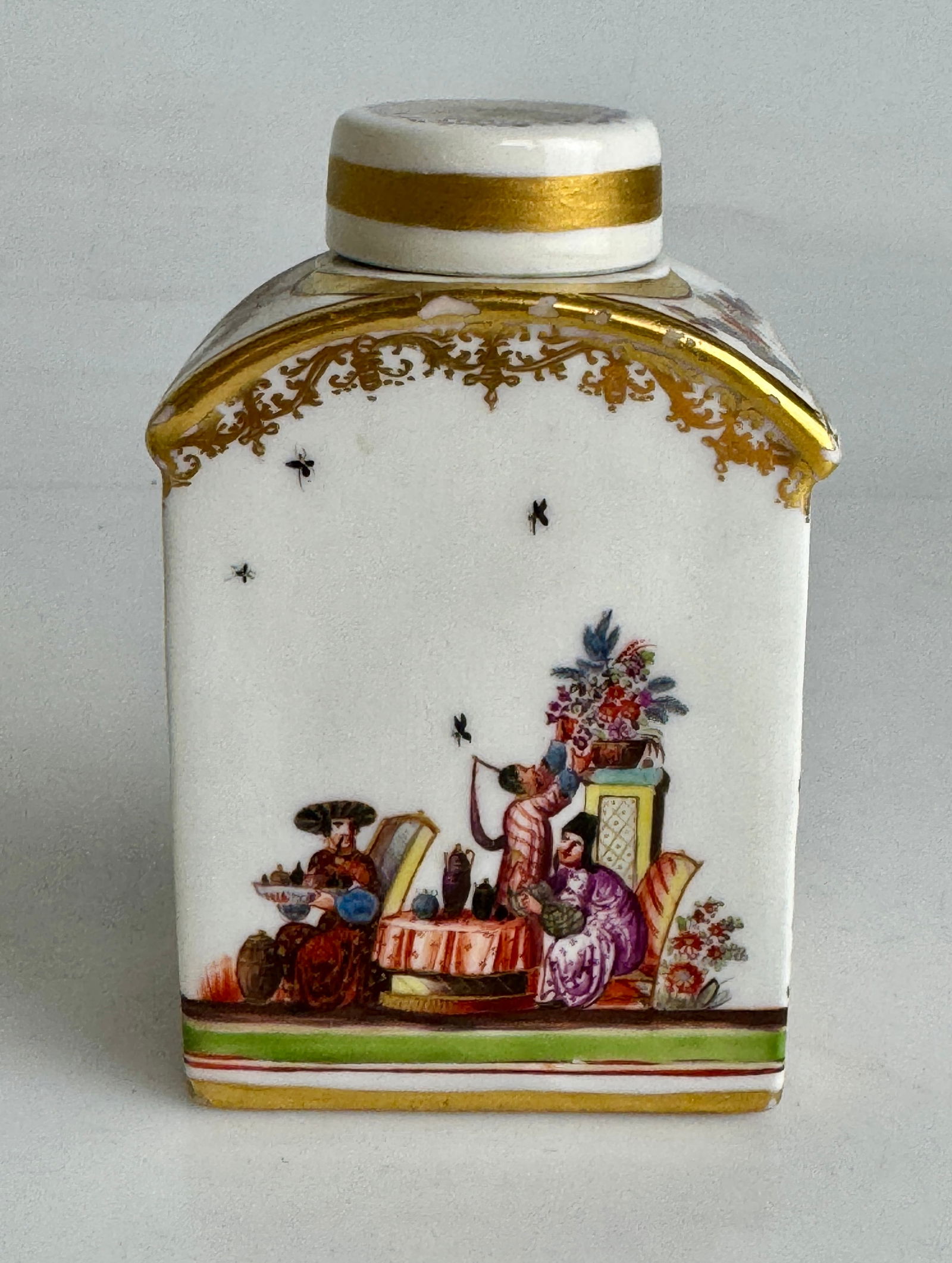 18TH C. MEISSEN CHINOISERIE TEA CADDY: Circa 1750. Measures 5.5” h. Estimate $2000-2500