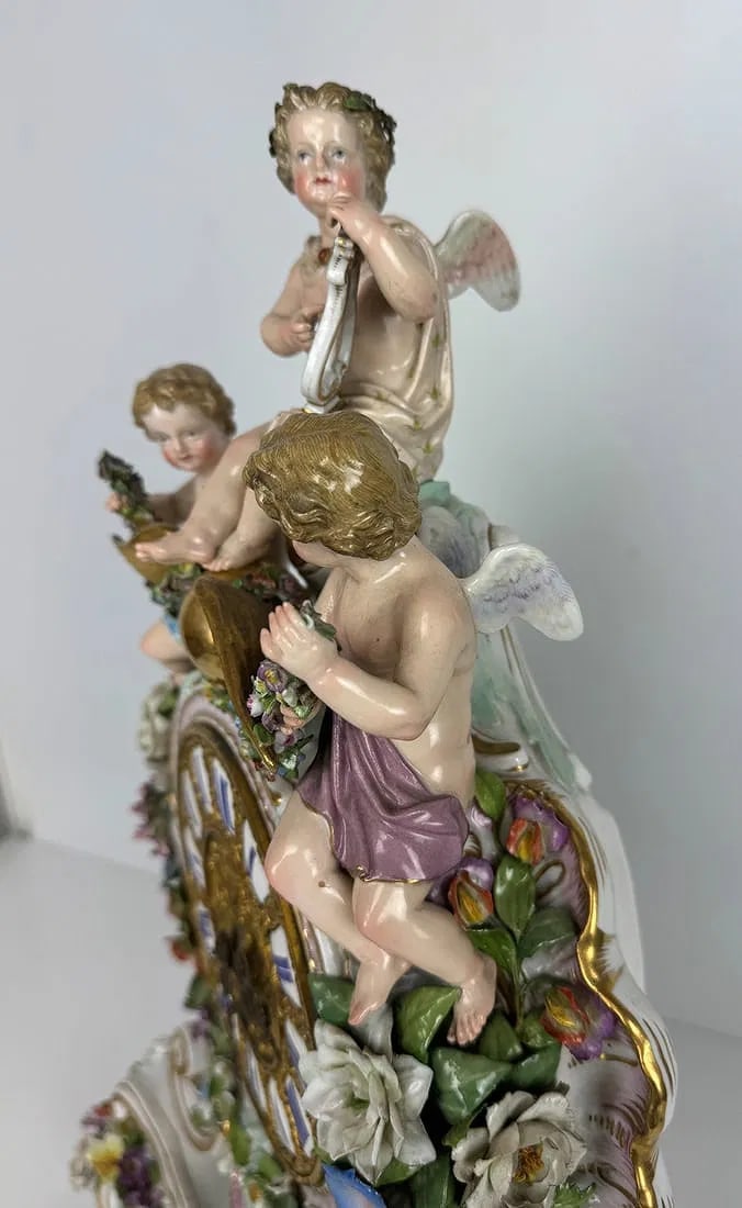 19TH C. MEISSEN CLOCK SET - 5