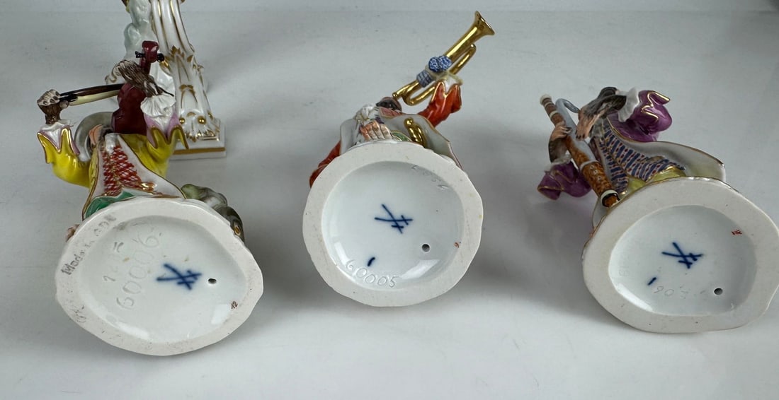 MEISSEN PARTIAL MONKEY BAND - 6