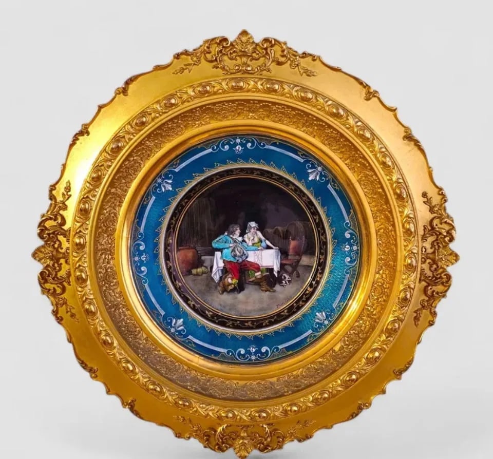 19TH C. FRECH ENAMEL PLAQUE: Frame measures 15 inches D., plate 8.75 inches D. In good condition. Estimate $1000-1200