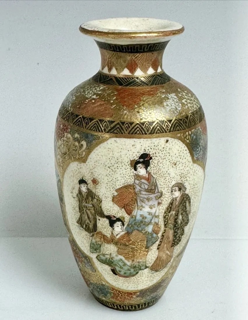 MEIJI PERIOD SATSUMA PORCELAIN VASE: Circa 1880. Artist signed. Measures 4.5 inches high. In good antique condition. Estimate $400-500