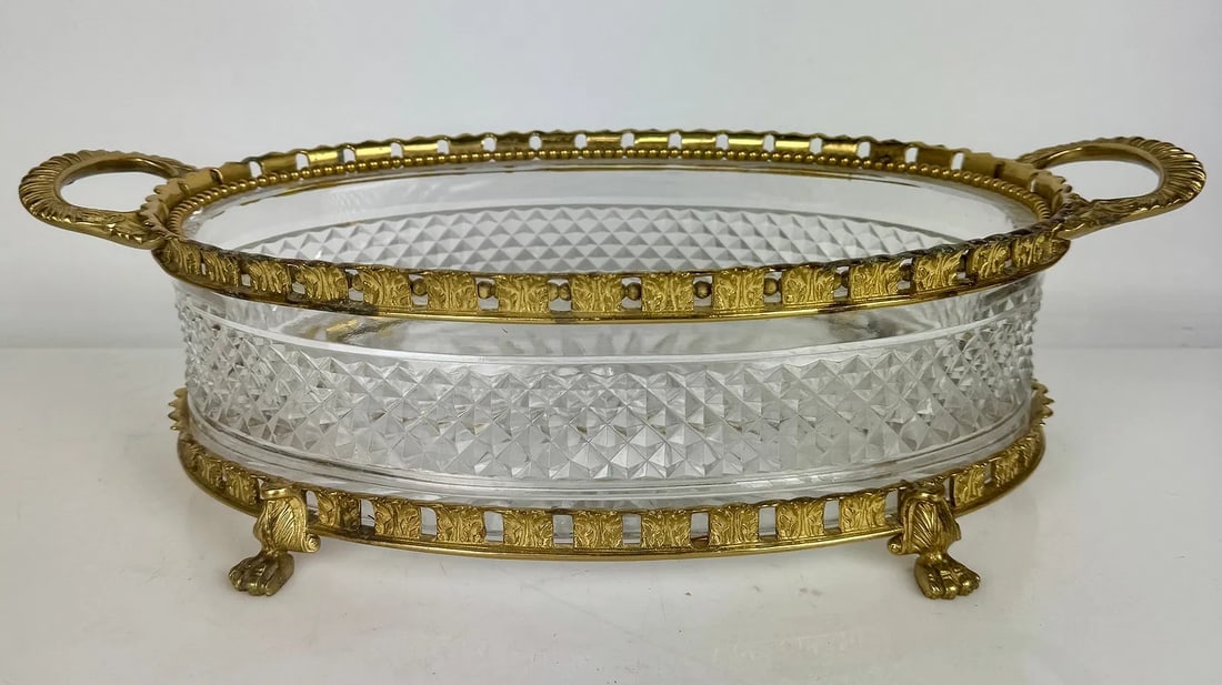 A LARGE ORMOLU MOUNTED BACCARAT STYLE CRYTAL CENTERPIECE (1 of 3)