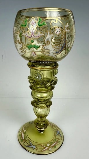 A FINE GILT AND ENAMELLED MOSER WINE GLASS: Circa 1900. Measures 7 inches tall , in good condition. Estimate $300-400