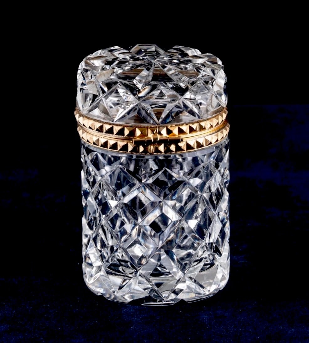 ORMOLU MOUNTED BACCARAT CRYSTAL BOX: Measures 5” h. In good condition, no chips, no breaks. Estimate $800-1000