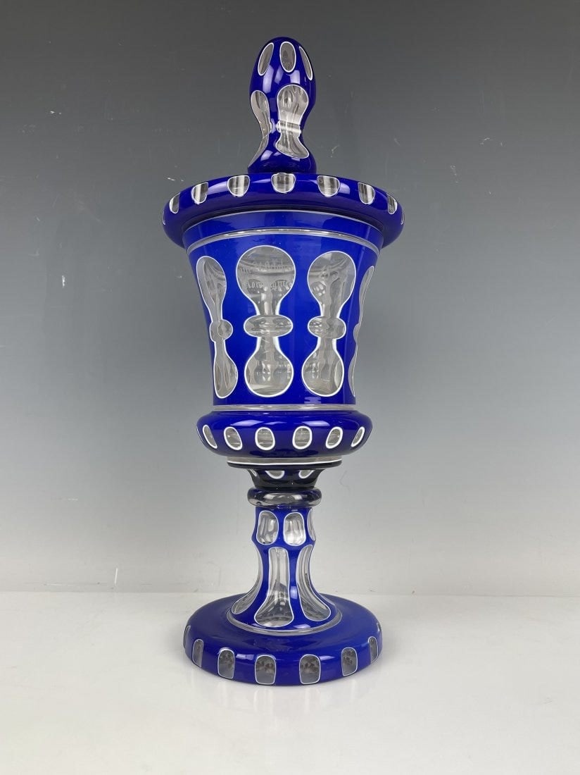 19TH C. BOHEMIAN POKAL: Measures 15 inches high. In good condition. Estimate $1.000-1.200