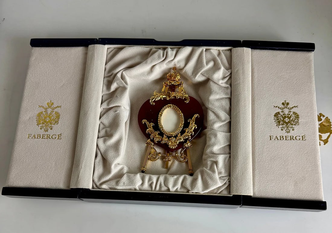 IMPERIAL FABERGE PICTURE FRAME (1 of 5)