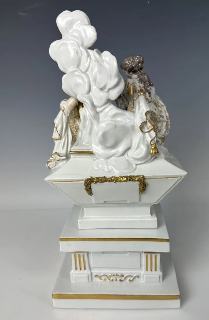 A LARGE 19TH C. MEISSEN GROUP - 4