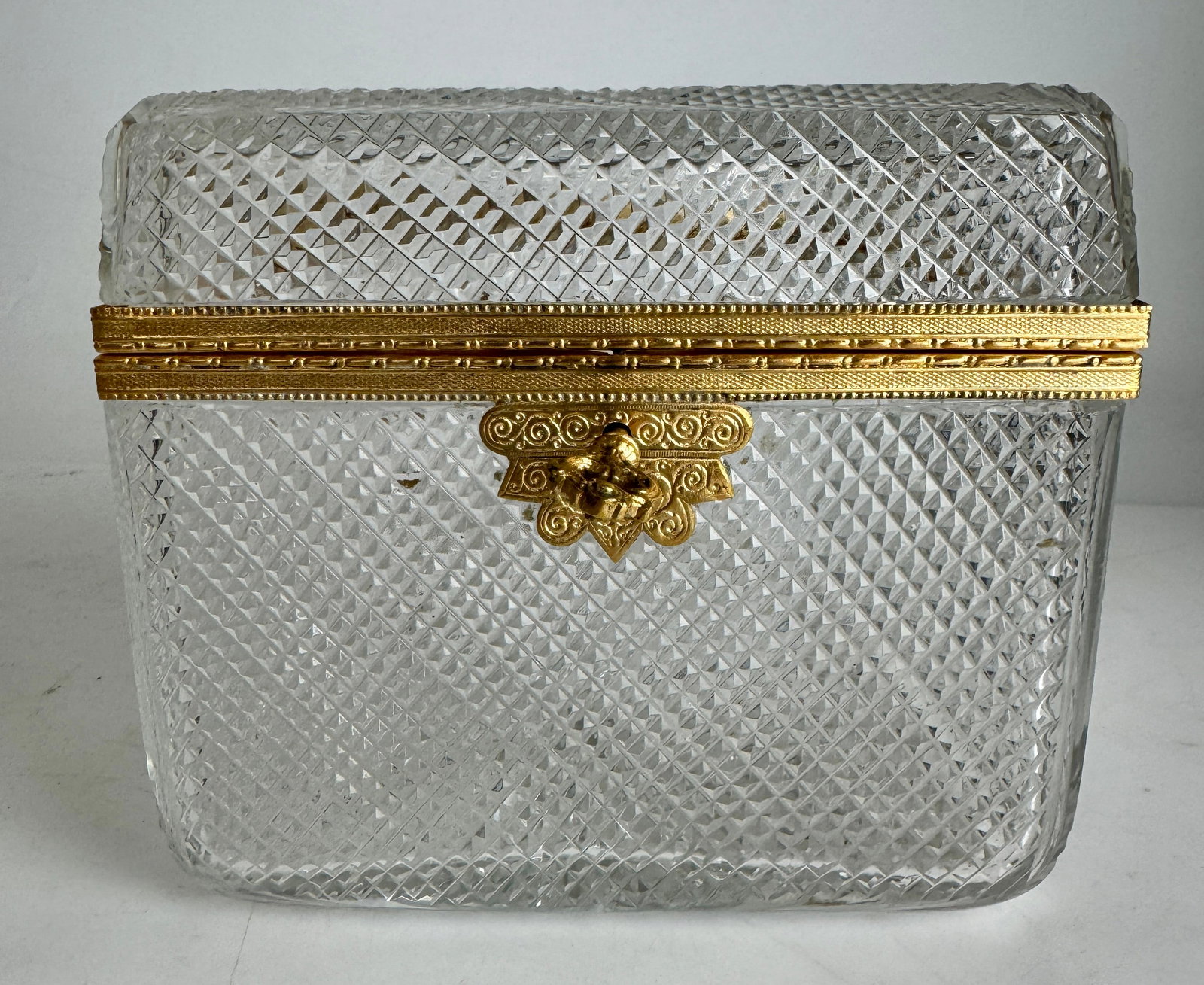 LARGE ORMOLU MOUNTED BACCARAT CRYSTAL BOX (1 of 4)