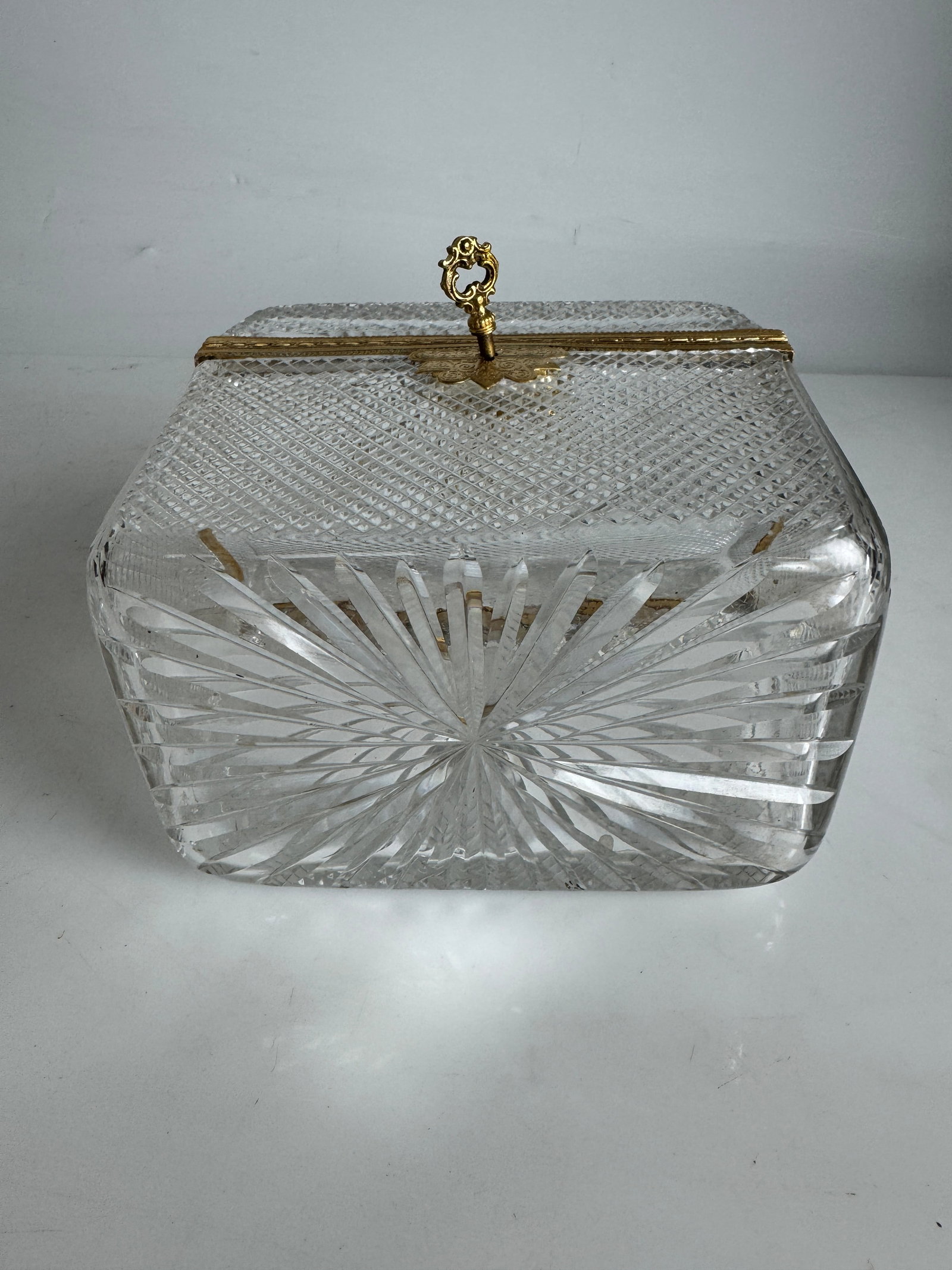 LARGE ORMOLU MOUNTED BACCARAT CRYSTAL BOX - 4