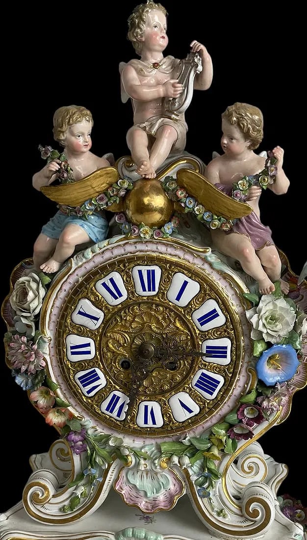 19TH C. MEISSEN CLOCK SET - 2