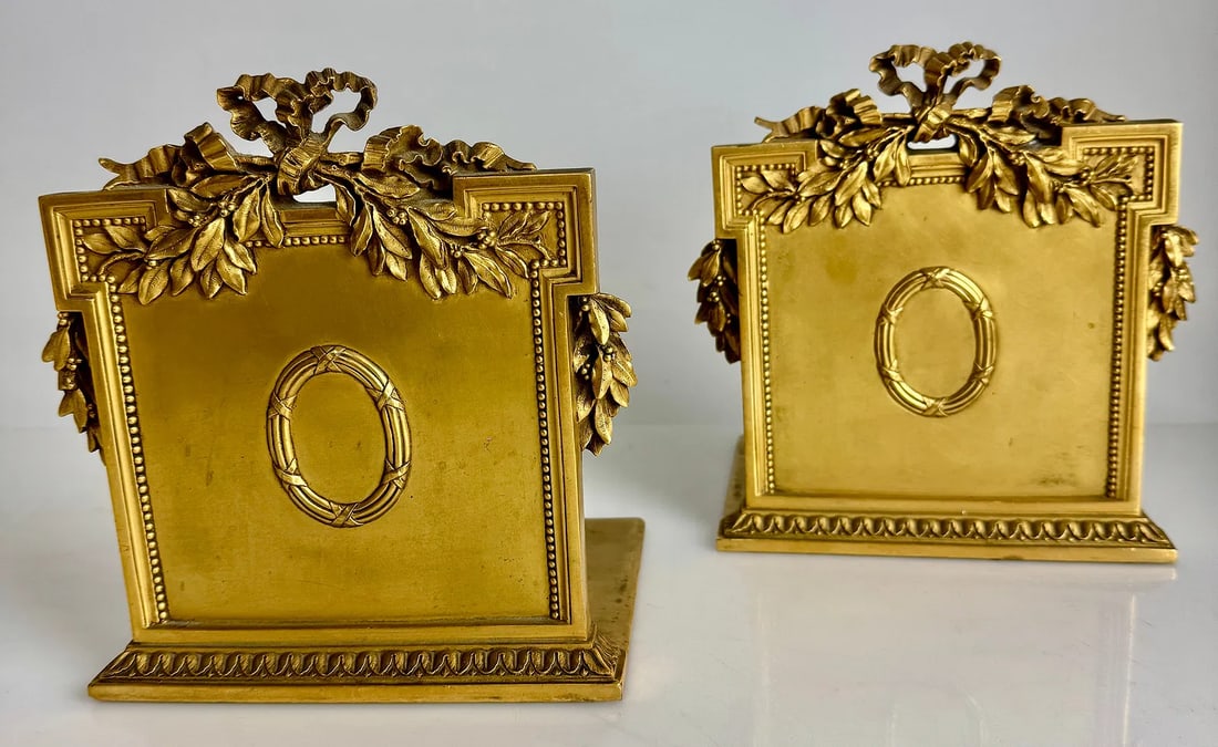 A PAIR OF 19TH C. ORMOLU BOOKEND: Measures 6 inches x 6.5 inches h. In very good condition. Estimate $800-1000