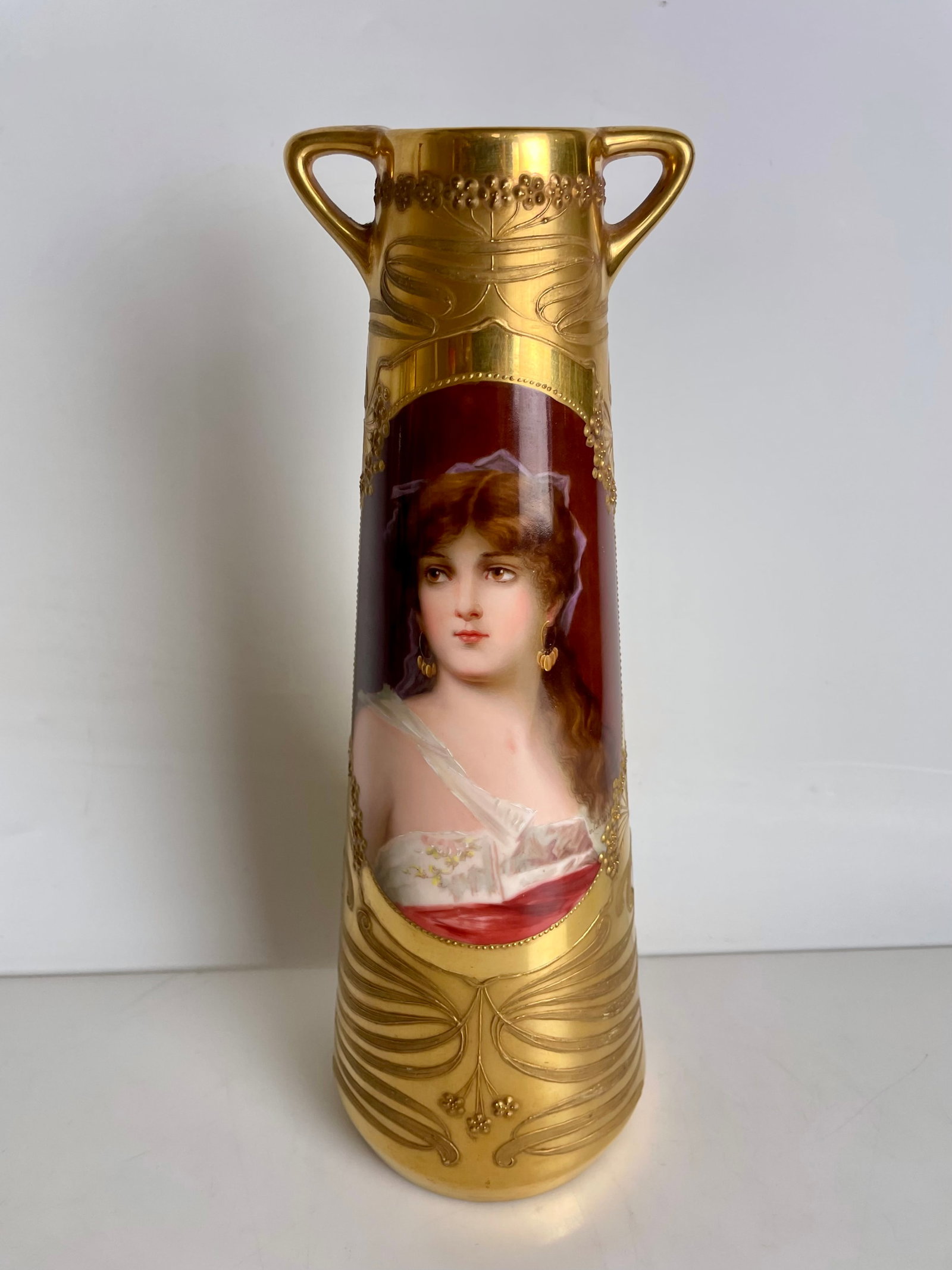 19TH C. ROYAL VIENNA PORCELAIN VASE: Measures 8.5” high. In very good condition. Estimate $1000-1200