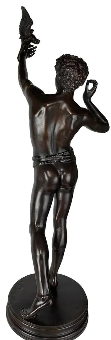 A LARGE BRONZE SCULPTURE - 2