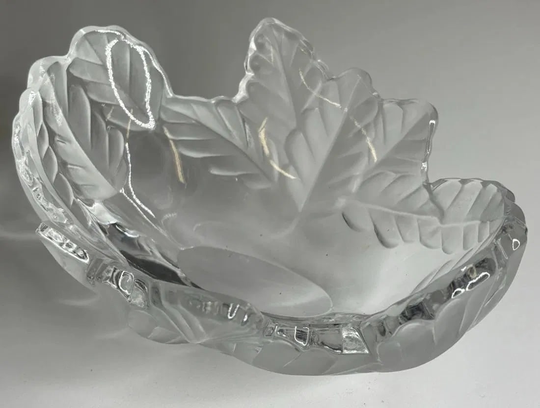 SIGNED LALIQUE BOWL: Measures 8 inches l. , 4 inches h. In excellent condition. Estimate $600-800
