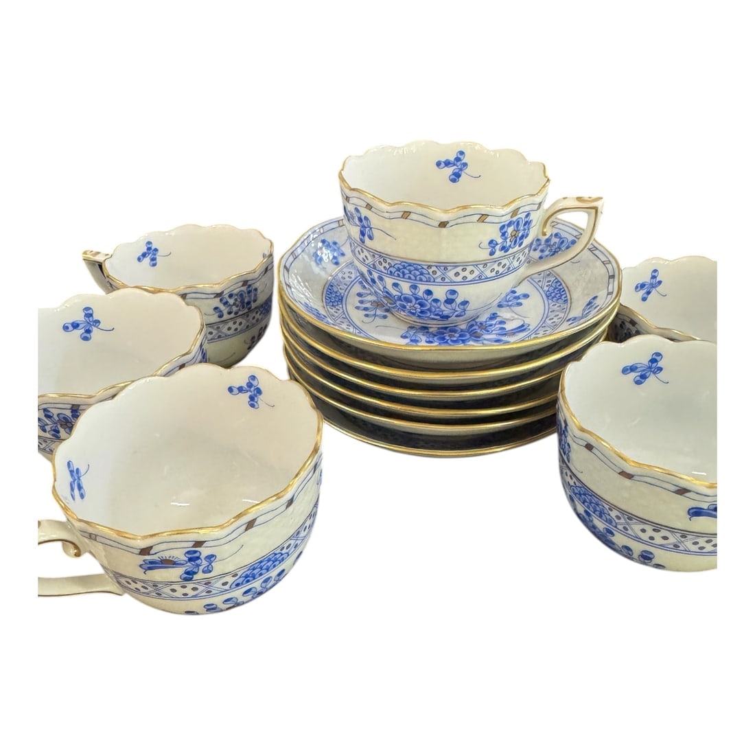 SET OF 6 HEREND DEMITASSE CUPS AND SAUCERS (1 of 2)