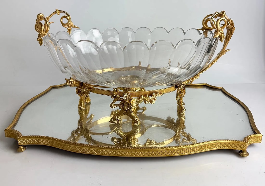 A LARGE ORMOLU MOUNTED BACCARAT CENTERPIECE - 2