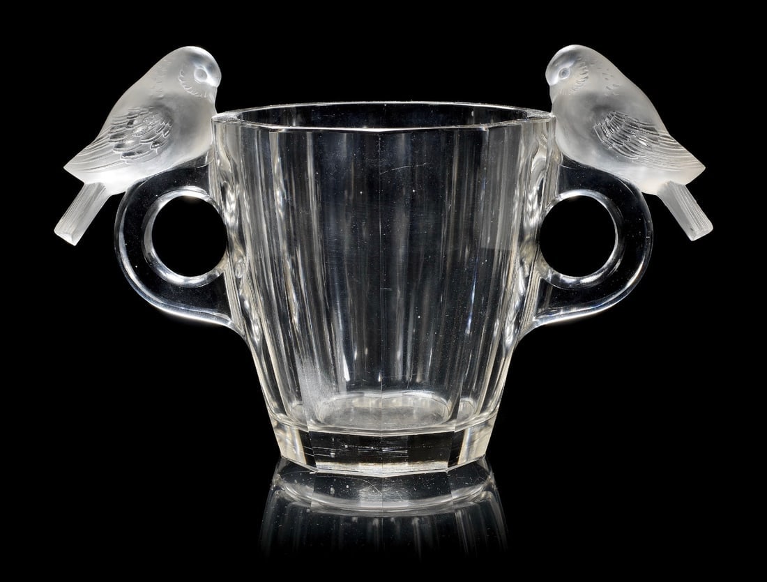 LALIQUE DEUX PIGEONS: René Lalique'Deux Pigeons' vase, designed 1931Clear and frosted glass.20cm highEtched R.LALIQUE FRANCE.Very good condition. Estimate $2500-3000