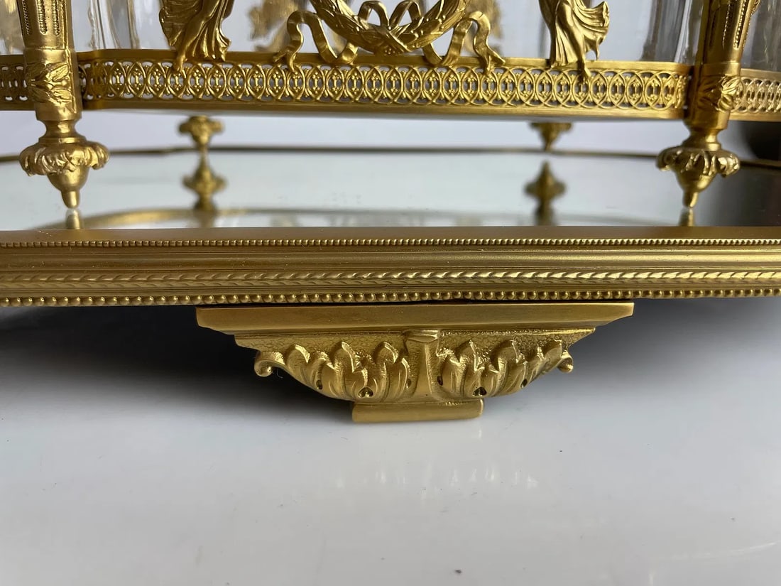 A MAGNIFICENT ORMOLU MOUNTED BACCARAT CENTREPIECE WITH PLATEAU - 5
