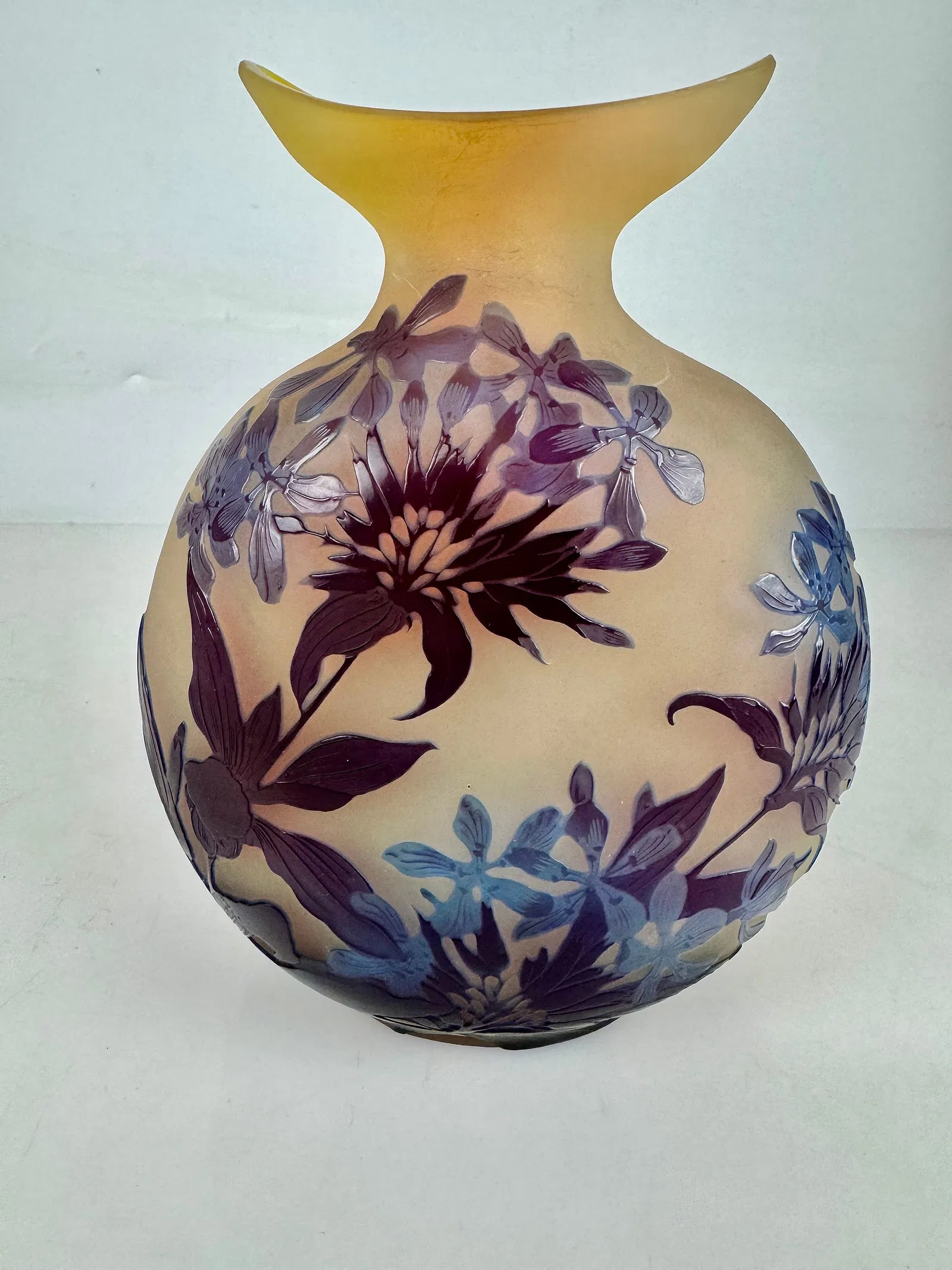 GALLE ART GLASS VASE: Circa 1900. Measures /9 inches high. Very good condition. Estimate $2000-2500