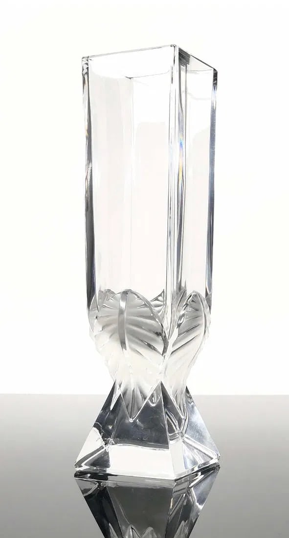RARE LALIQUE CRYSTAL "BROCELIANDE" LEAF VASE (1 of 5)