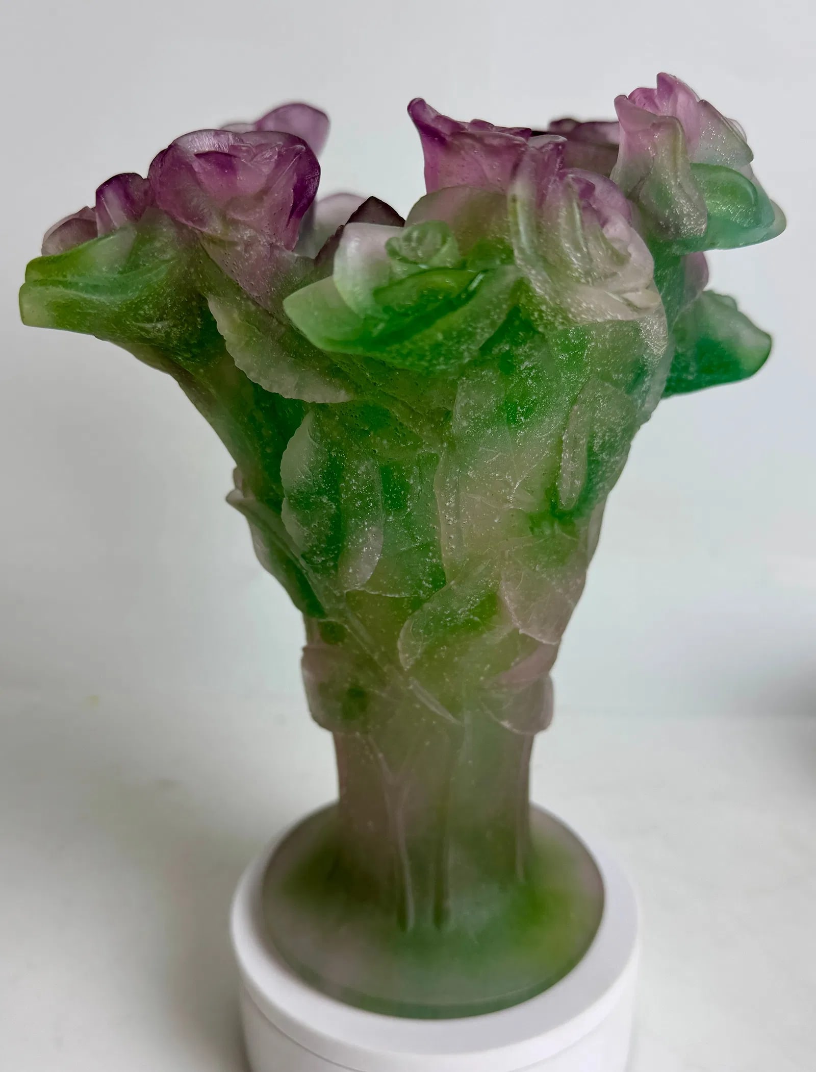 A LARGE DAUM PATE DE VERRE VASE: Measures 9 inches h. In overall good condition, no breaks, no chips. Estimate $2000-2500