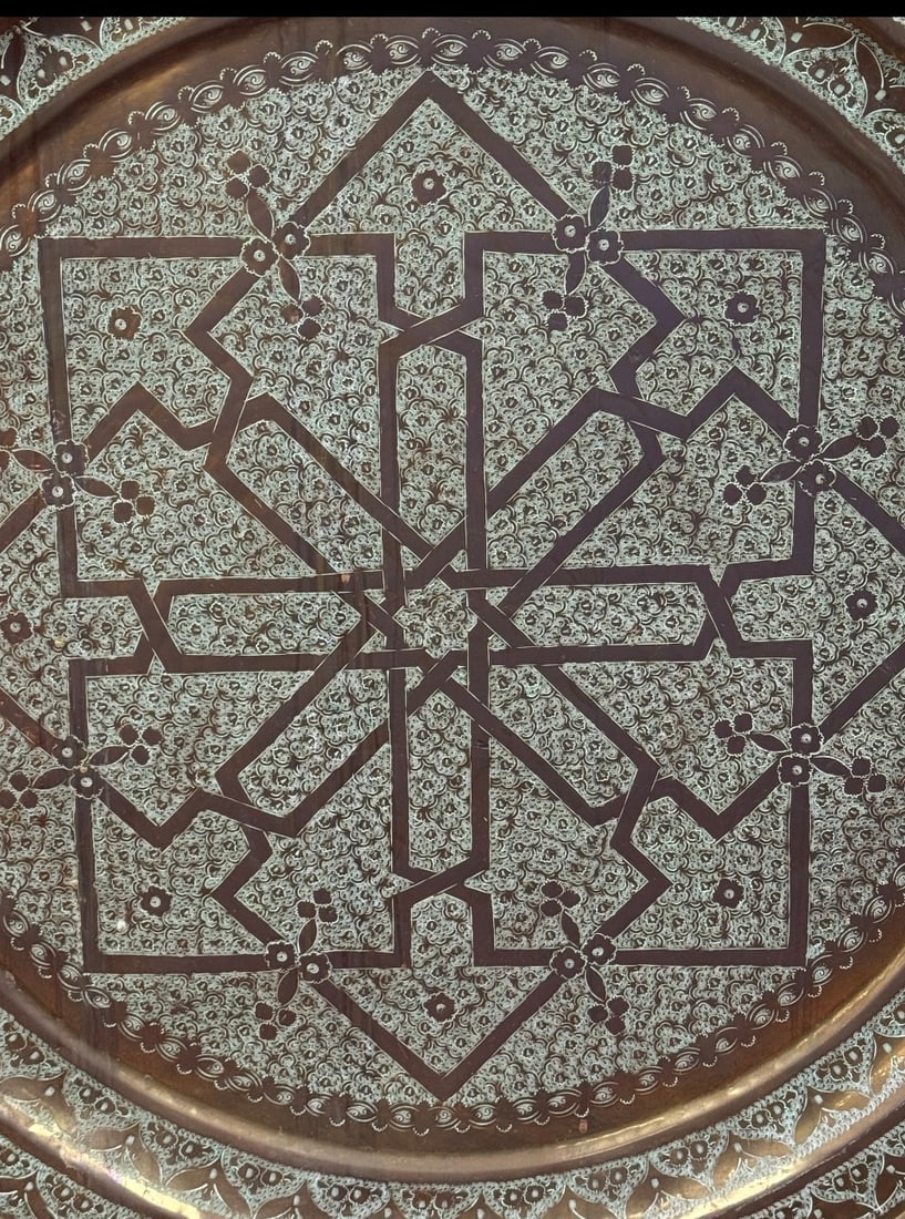A MASSIVE ISLAMIC BRASS PLATTER/TABLE TOP - 2