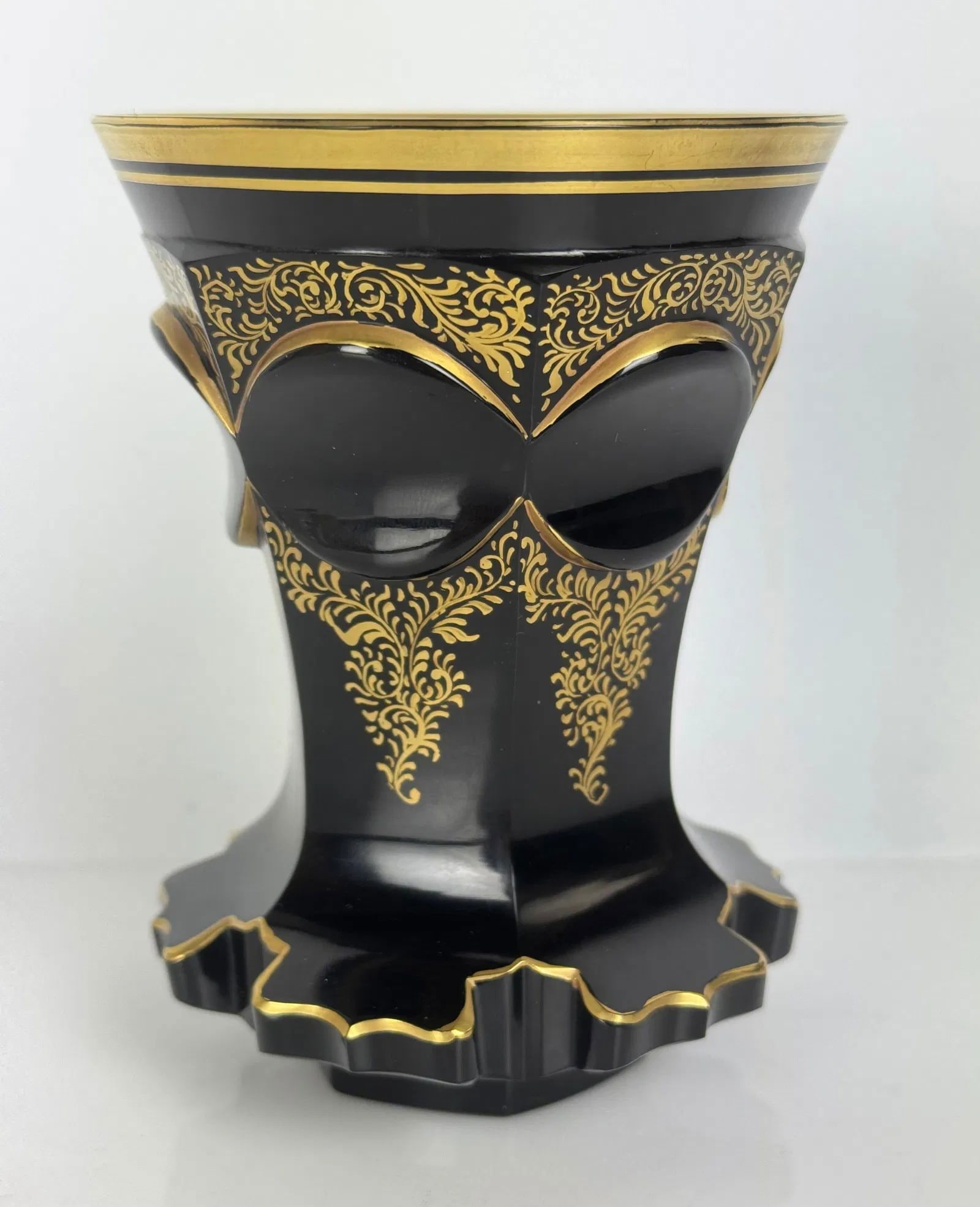 A MOSER GLIT OPAQUE BLACK GLASS BEAKER: Circa 1900. Measures 4.8 inches tall. In excellent condition. Estimate $800-1000