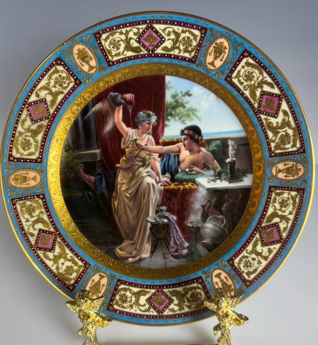 ROYAL VIENNA PLATE: Circa 1900. Measures 8 inches d. In excellent condition. Estimate $600-800