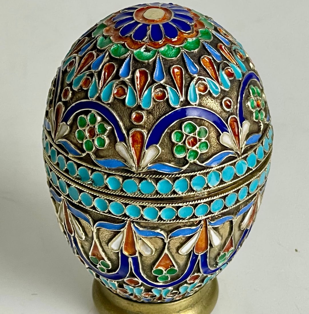 RUSSIAN SILVER ENAMEL EGG CIRCA 1900: Marked 84, stamped maker’s initials in crylic. Estimate $2000-2500