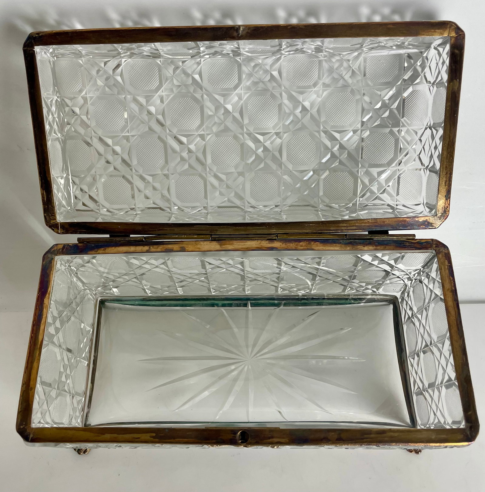 A LARGE ORMOLU MOUNTED BACCARAT CRYSTAL BOX - 5