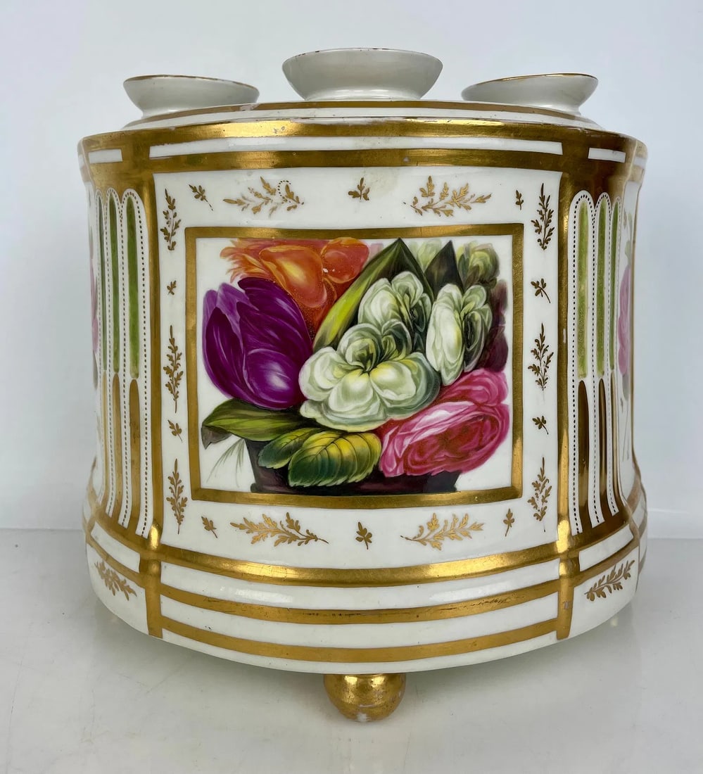 ANTIQUE FLIGHT AND BAAR PORCELAIN FLOWER HOLDER: Circa 1900. Measures 8 inches x 8.5 inches high. Estimate $800-1000