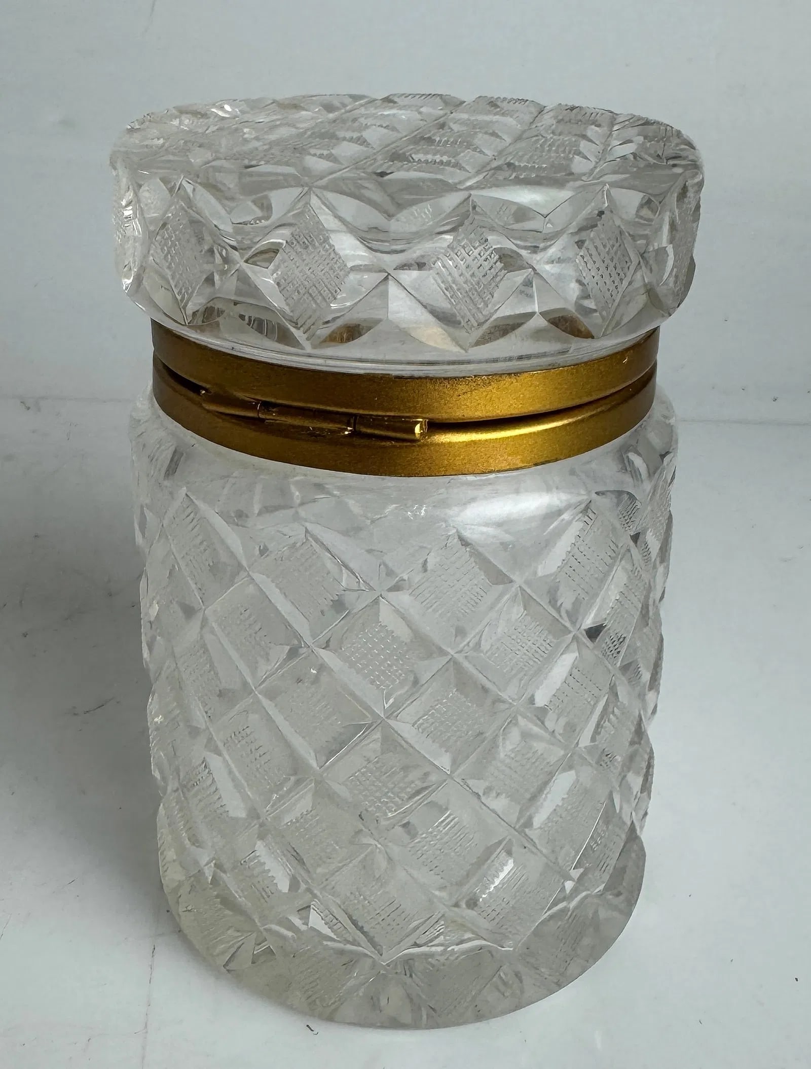 ORMOLU MOUNTED CUT CRYSTAL ROUND BOX (1 of 2)