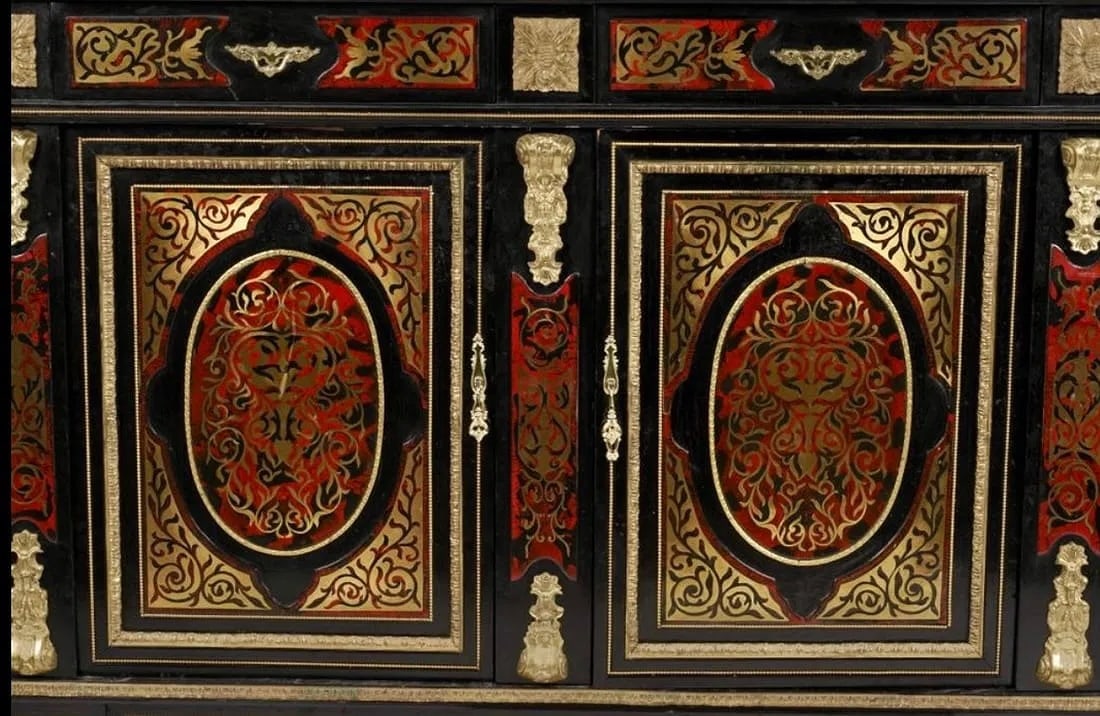 A LARGE BOULLE STYLE ORMOLU MOUNTED COMMODE AND MIRROR FRAME - 4