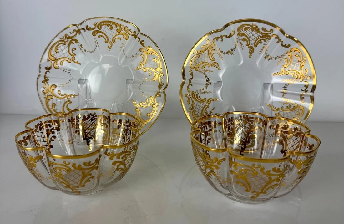 A PAIR OF GILT MOSER FINGER BOWLS (1 of 2)