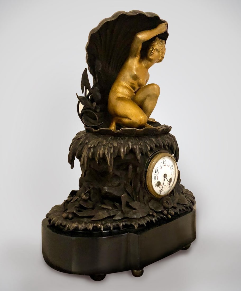 A VERY RARE ANTIQUE BRONZE CLOCK - 3