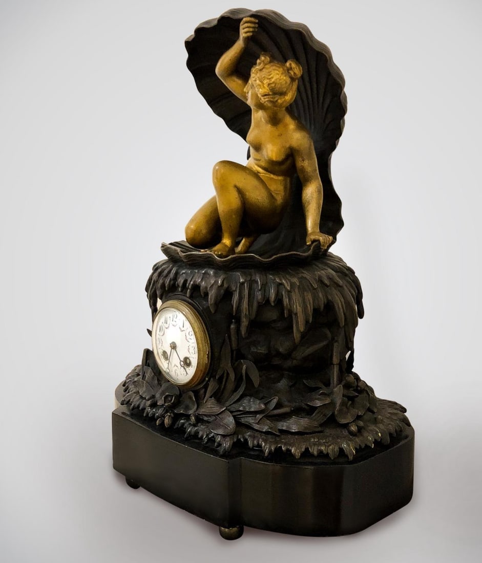 A VERY RARE ANTIQUE BRONZE CLOCK - 4