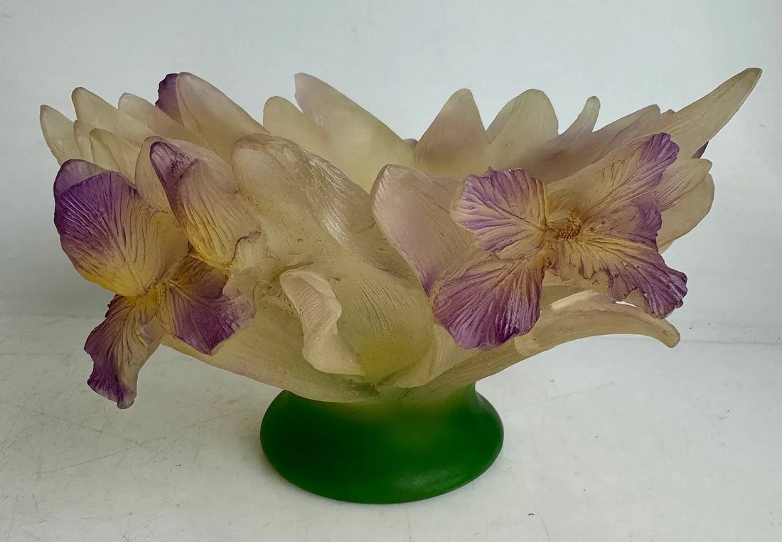 DAUM STYLE PATE DE VERRE BOWL: Measures 9 inches d., 5.7 inches h. Estimate $300-400
