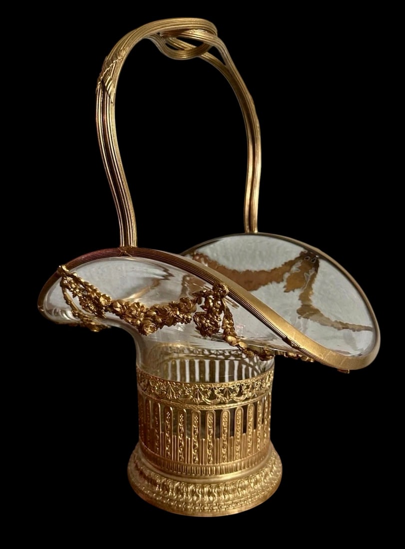 A LARGE ORMOLU MOUNTED BACCARAT CRYSTAL BASKET (1 of 3)